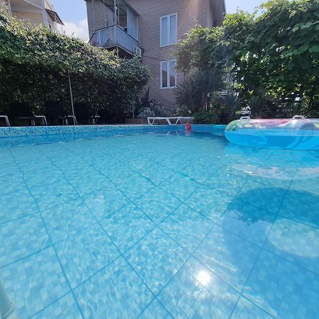 Hotel Ривер Гагра Exteriér fotografie