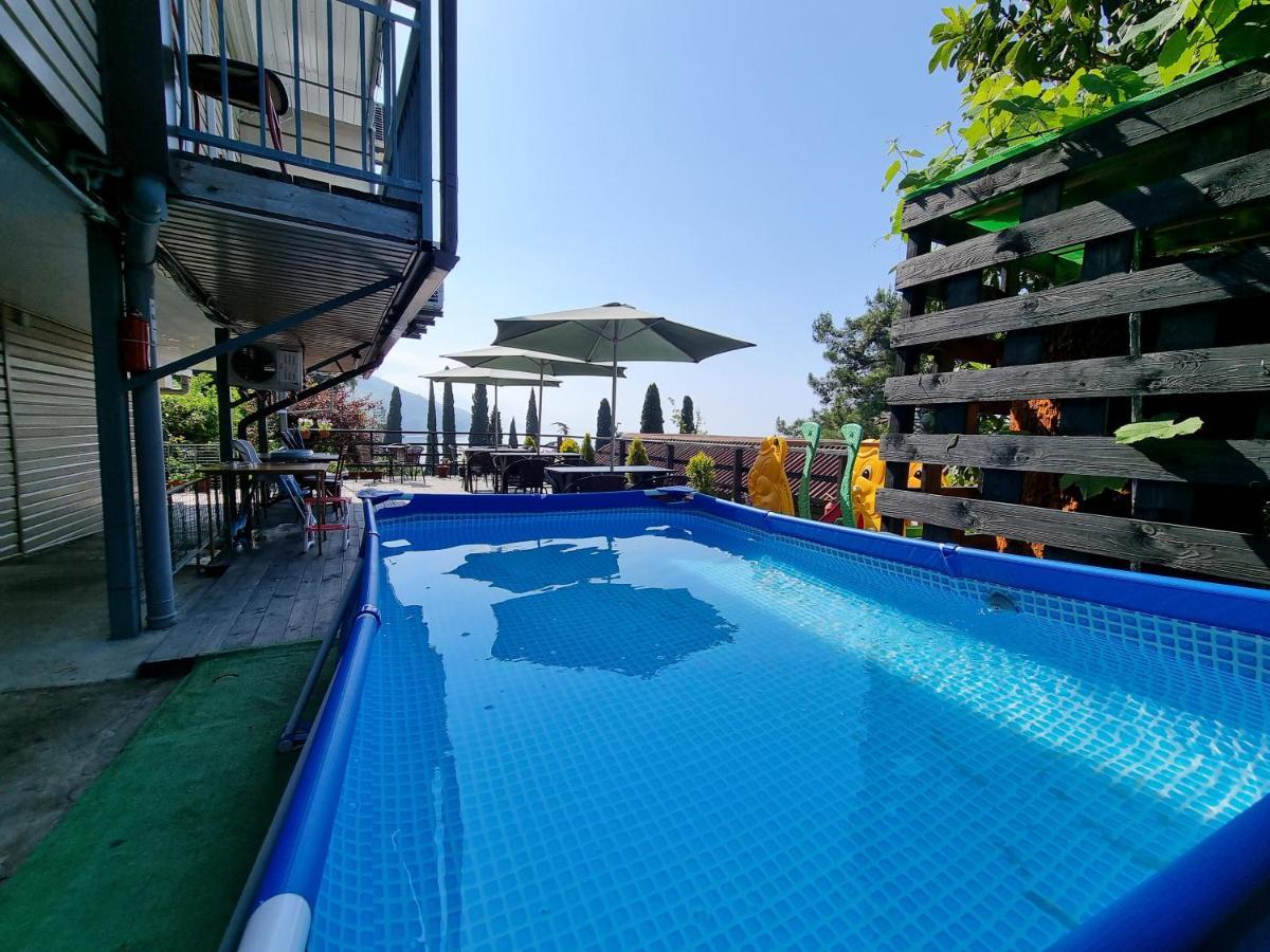 Hotel Ривер Гагра Exteriér fotografie
